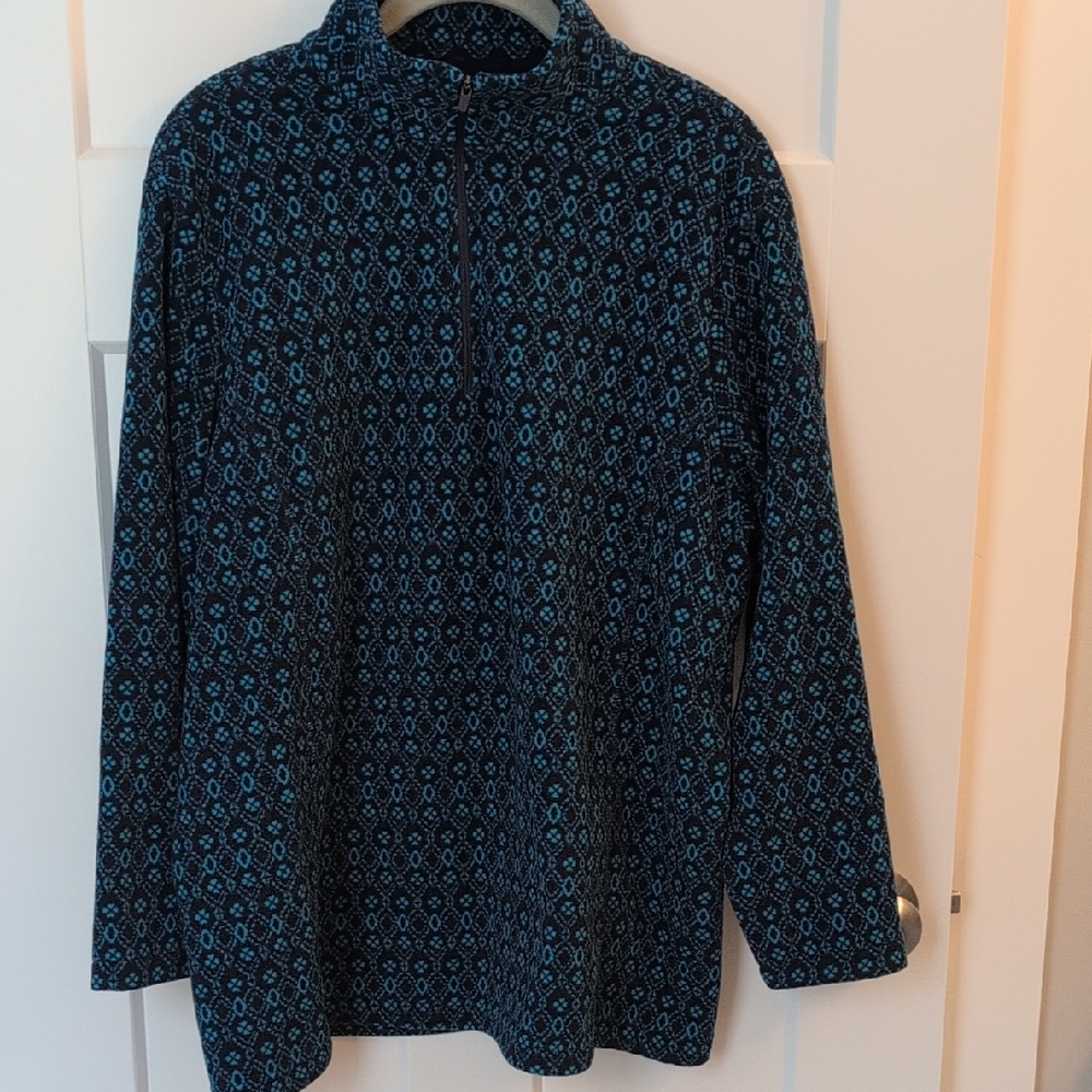 Lands End Ladies Black and Blue Patterned Fleece Pullover